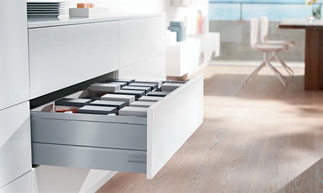 Antaro D-Height with Metal Design Elements