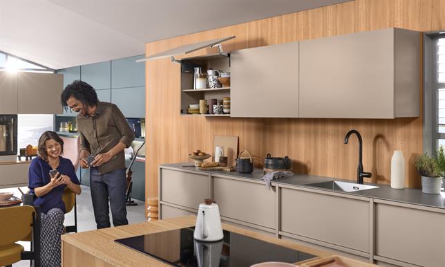 Blum Aventos HS top